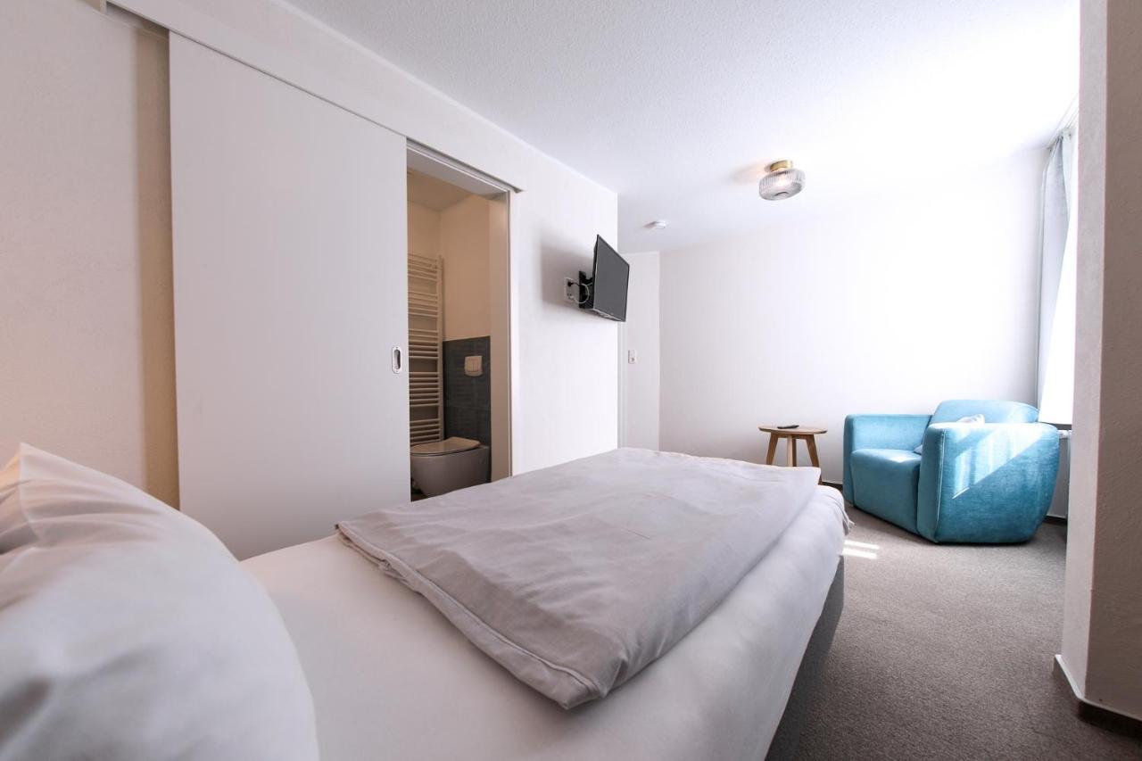 Hotel 24/7 selfcheckin Schmiedestrasse Leer  Exterior foto